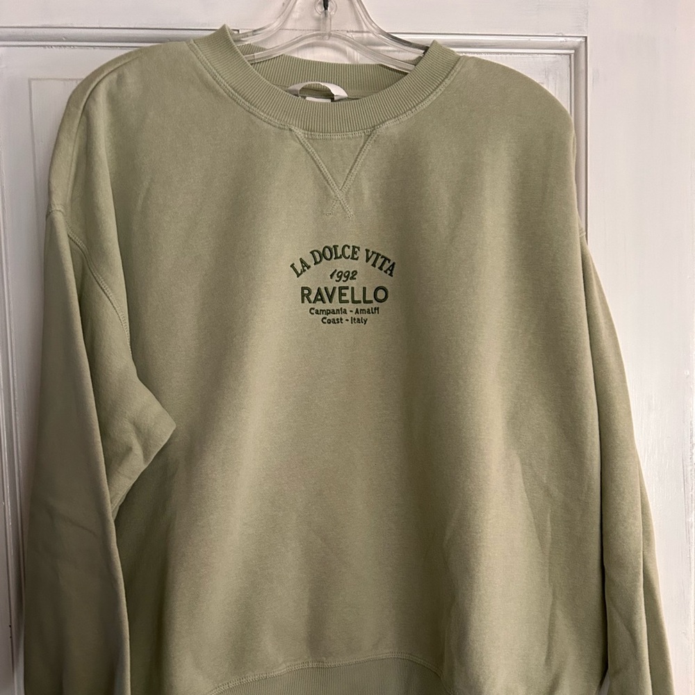H&M Green Sweatershirt